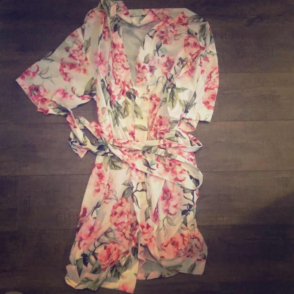 Mumu rose robe from spring 19 fab fit fun !